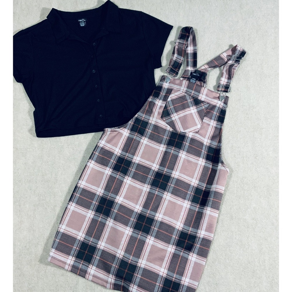 Rue 21 Plaid Black White Red Junior Dress size Large AND Black crop top XL